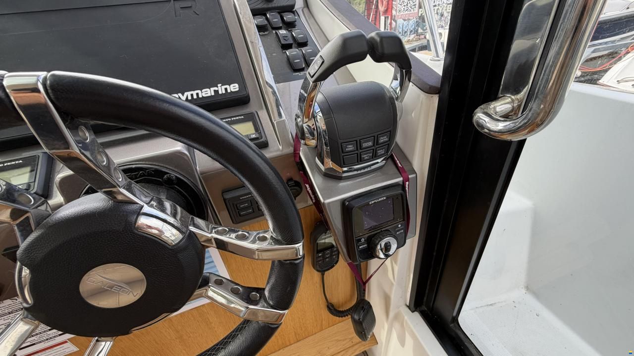 Galeon 370 HTC