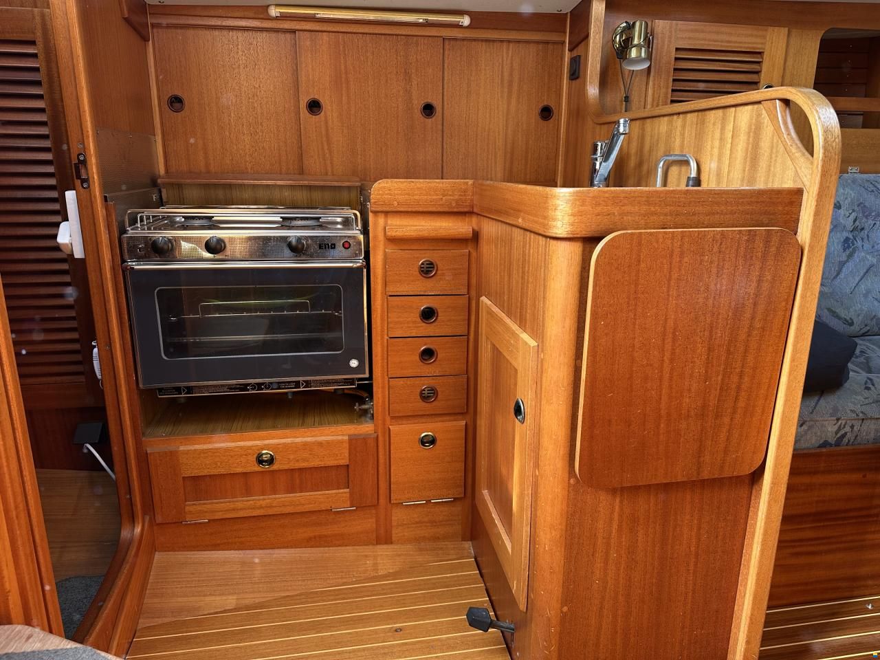 Hallberg-Rassy HR 34
