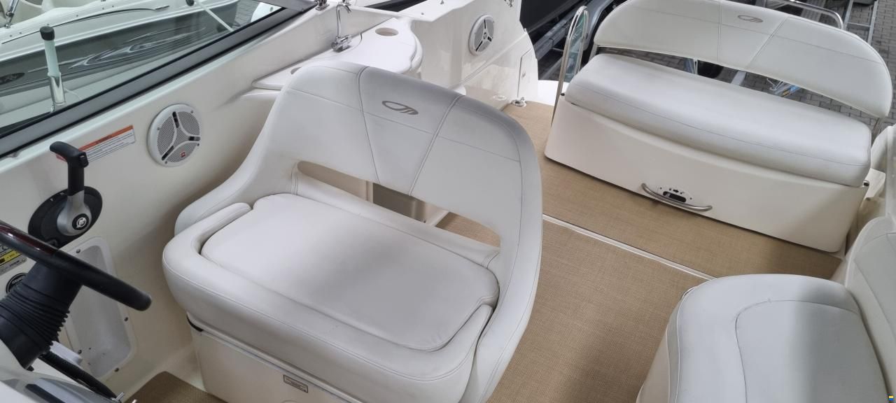 Maxum 2700 SE