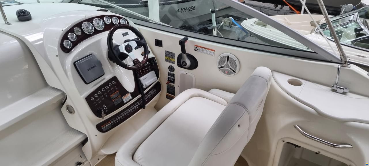 Maxum 2700 SE