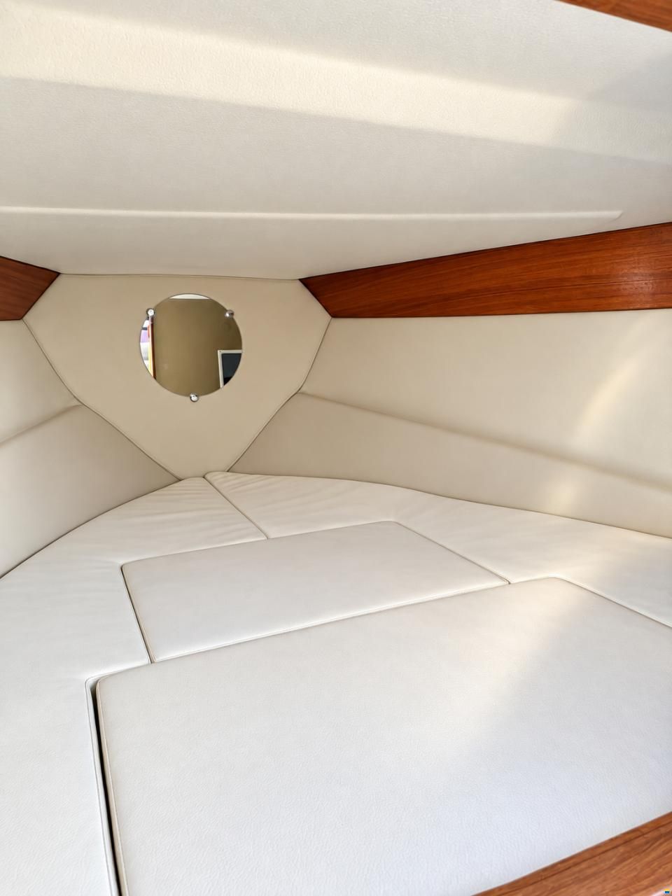 Ganz Boats Ovation 6.8