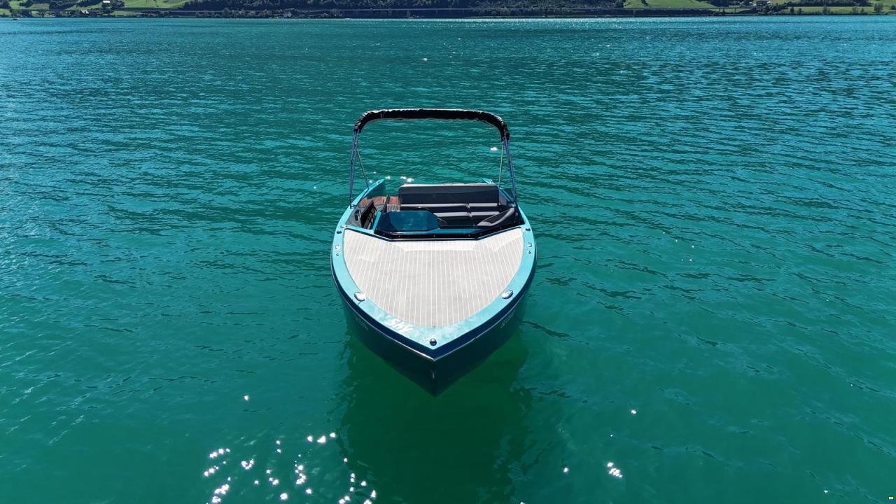Ganz Boats Ovation 6.8