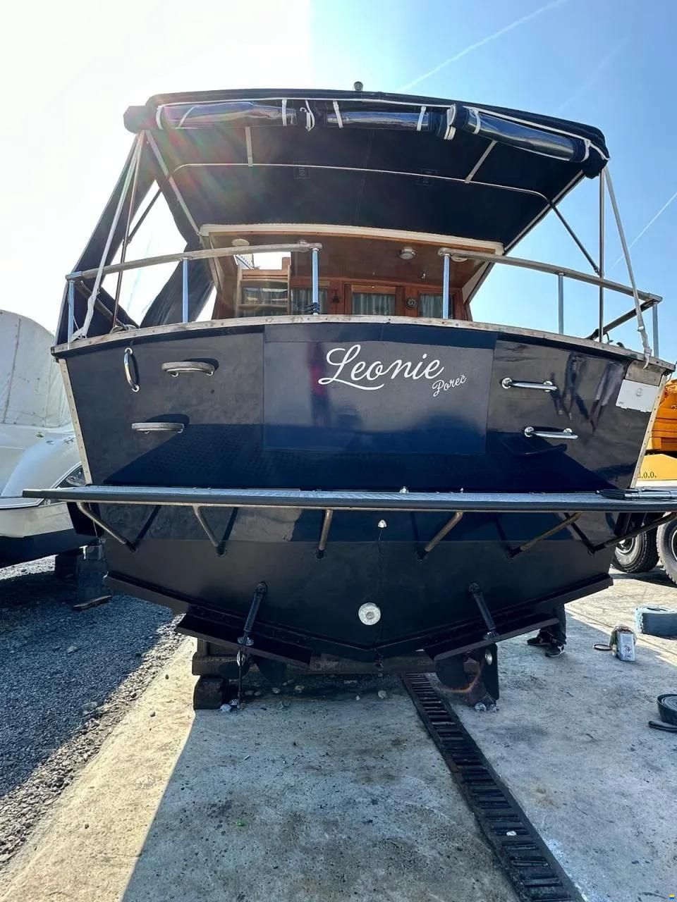 Versilcraft 37