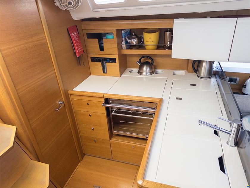 Grand Soleil 43