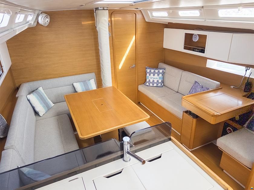 Grand Soleil 43