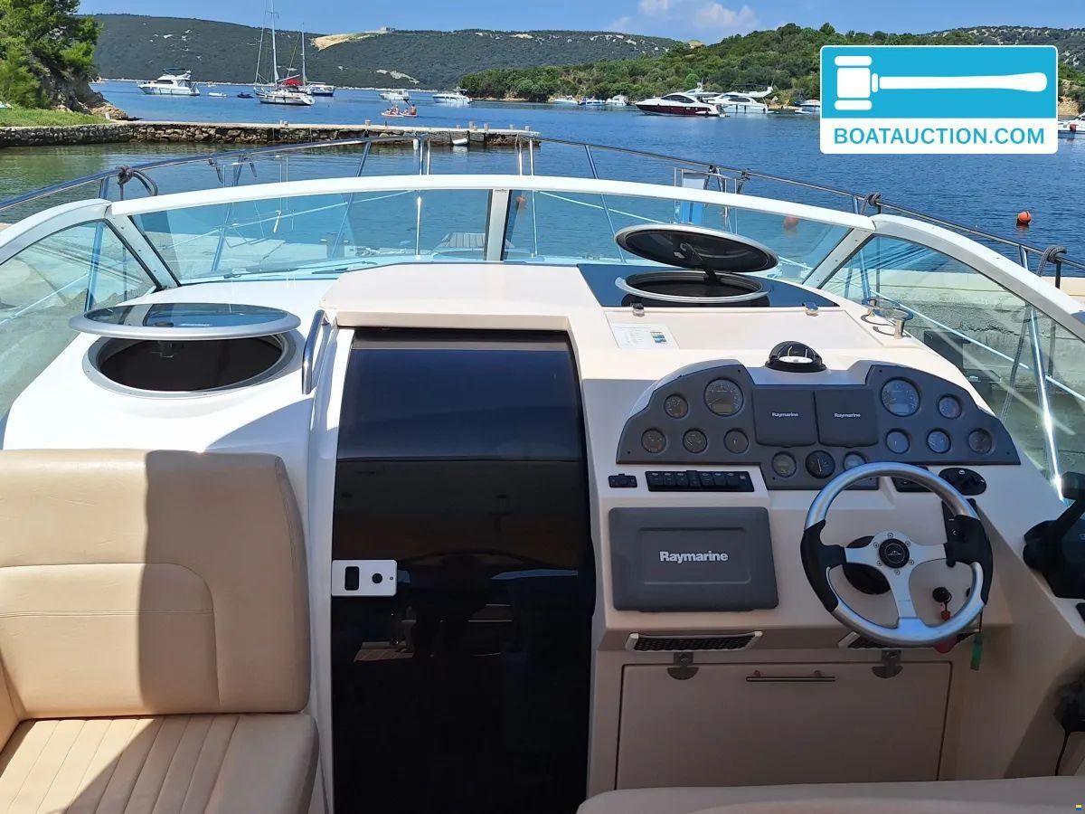Sealine S29