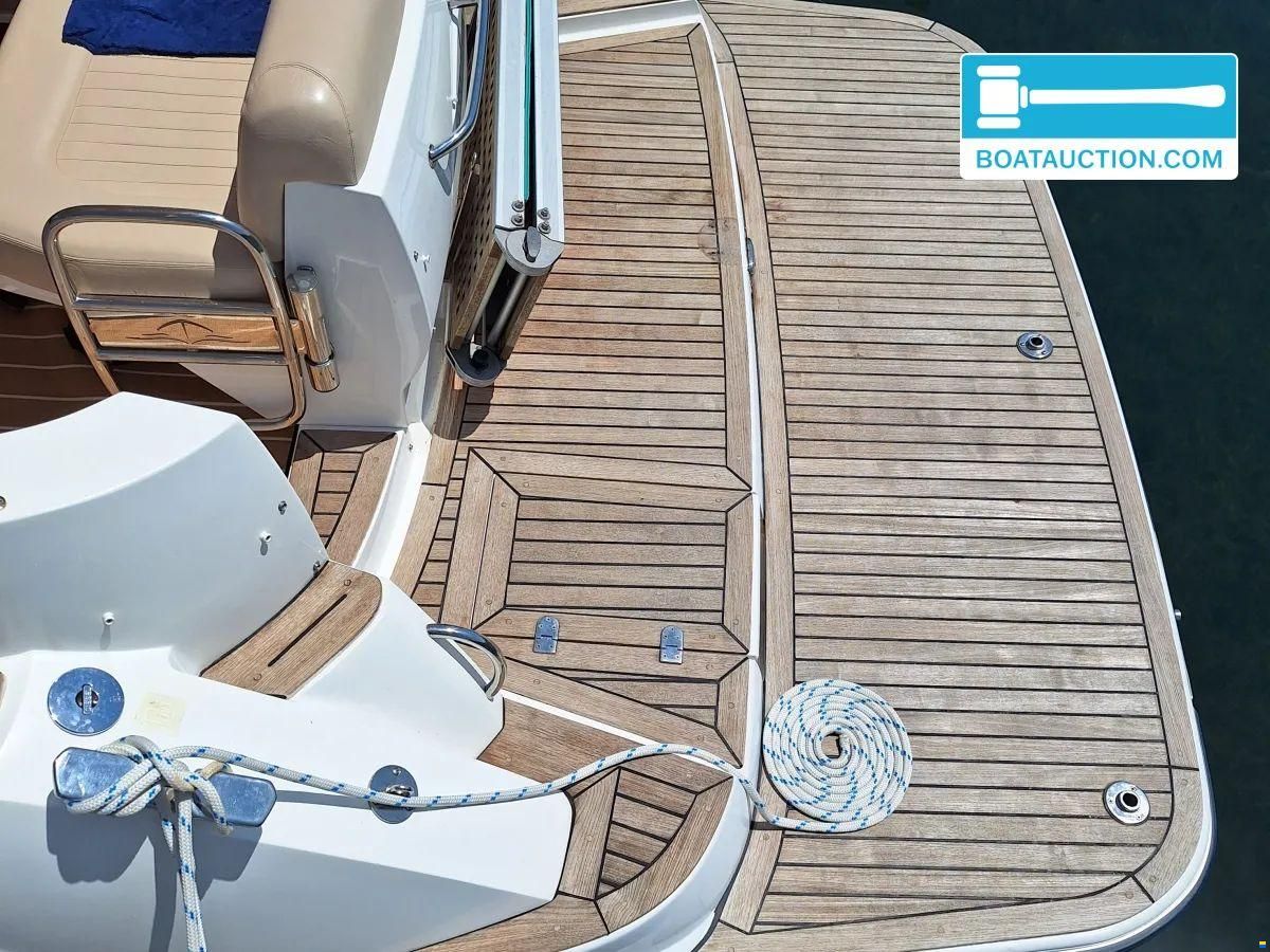 Sealine S29