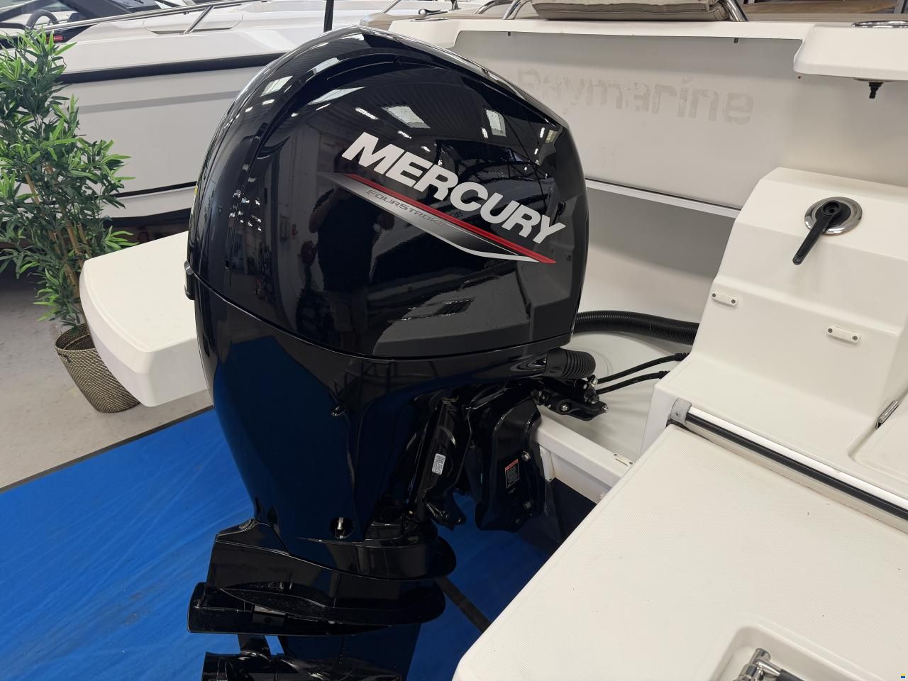 Beneteau Antares 8