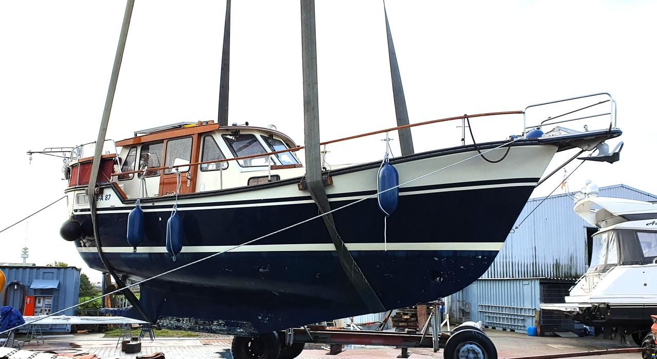 Siltala Nauticat 33