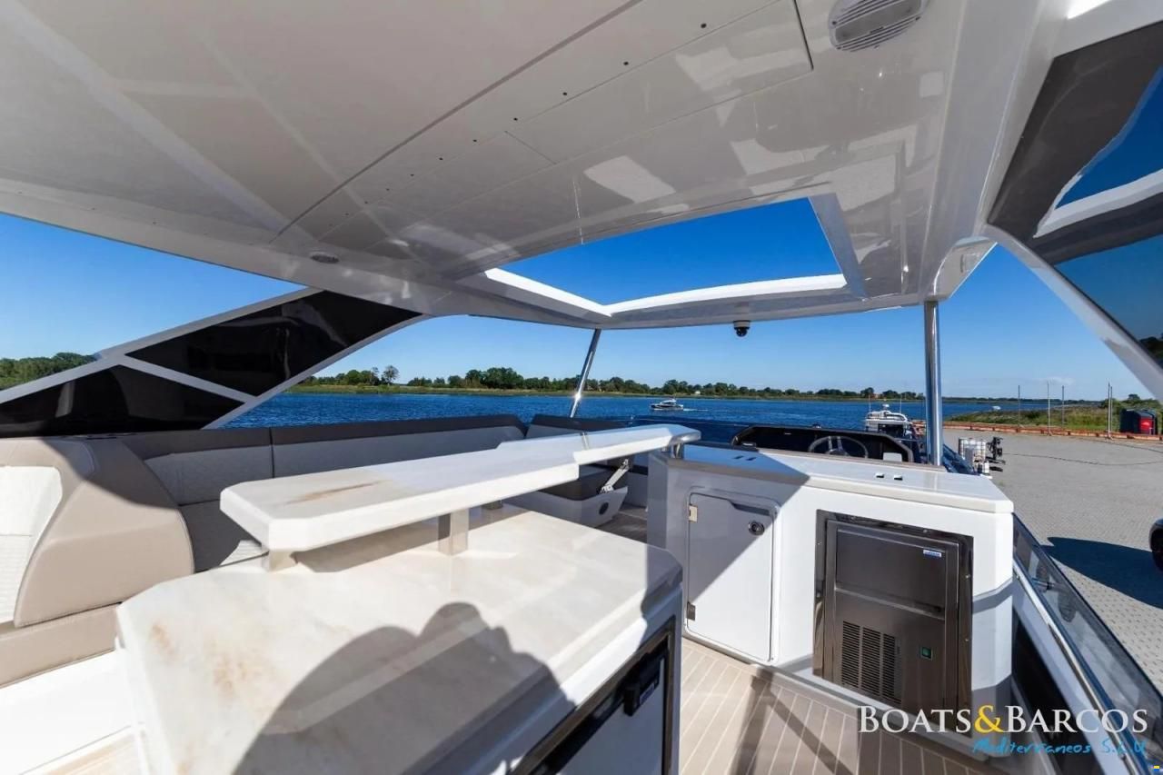 Galeon 640 Fly