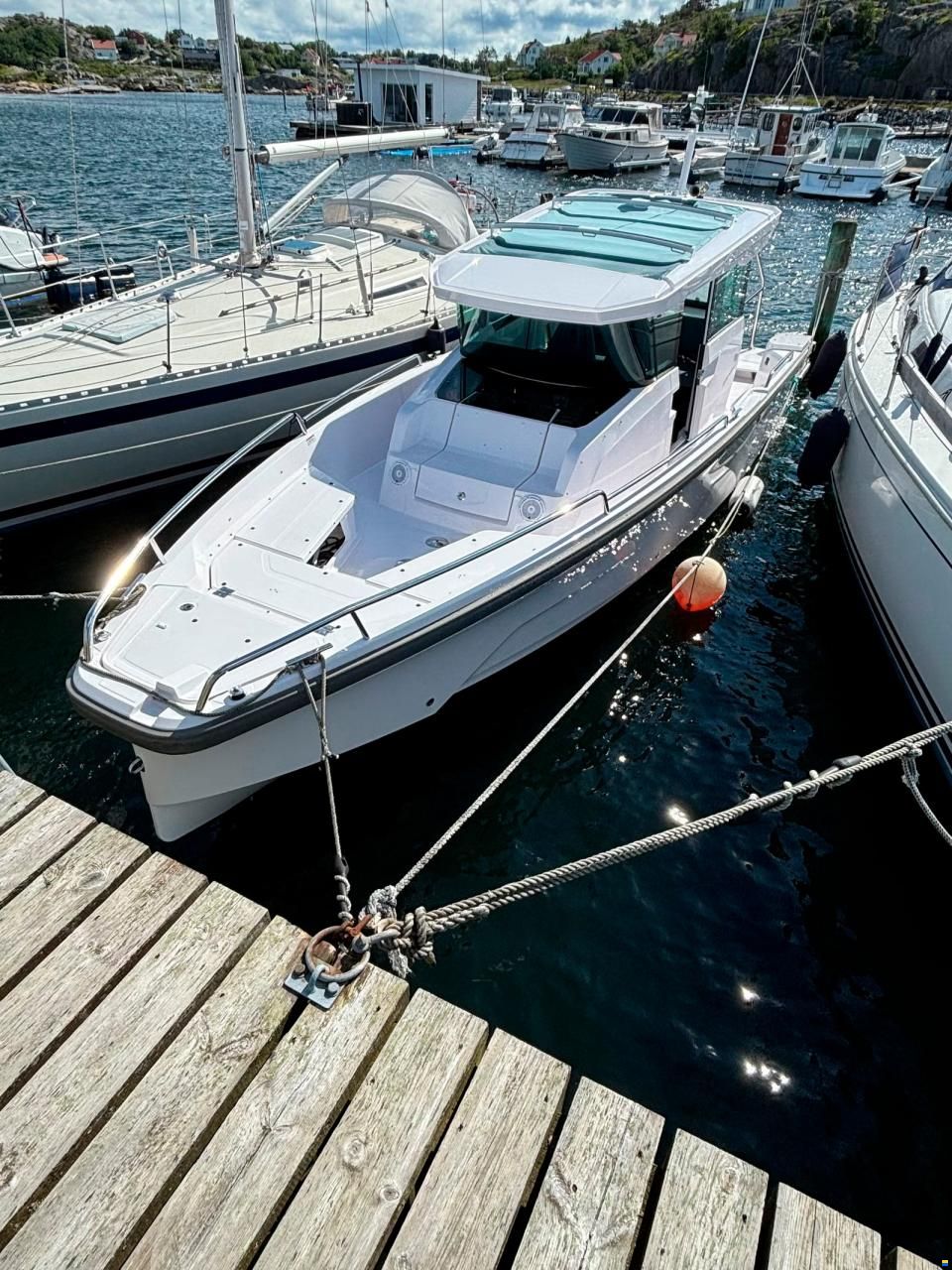 Axopar 29 XC Cross Cabin