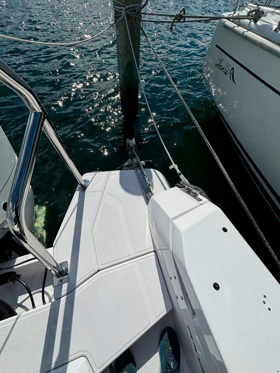 Axopar 29 XC Cross Cabin