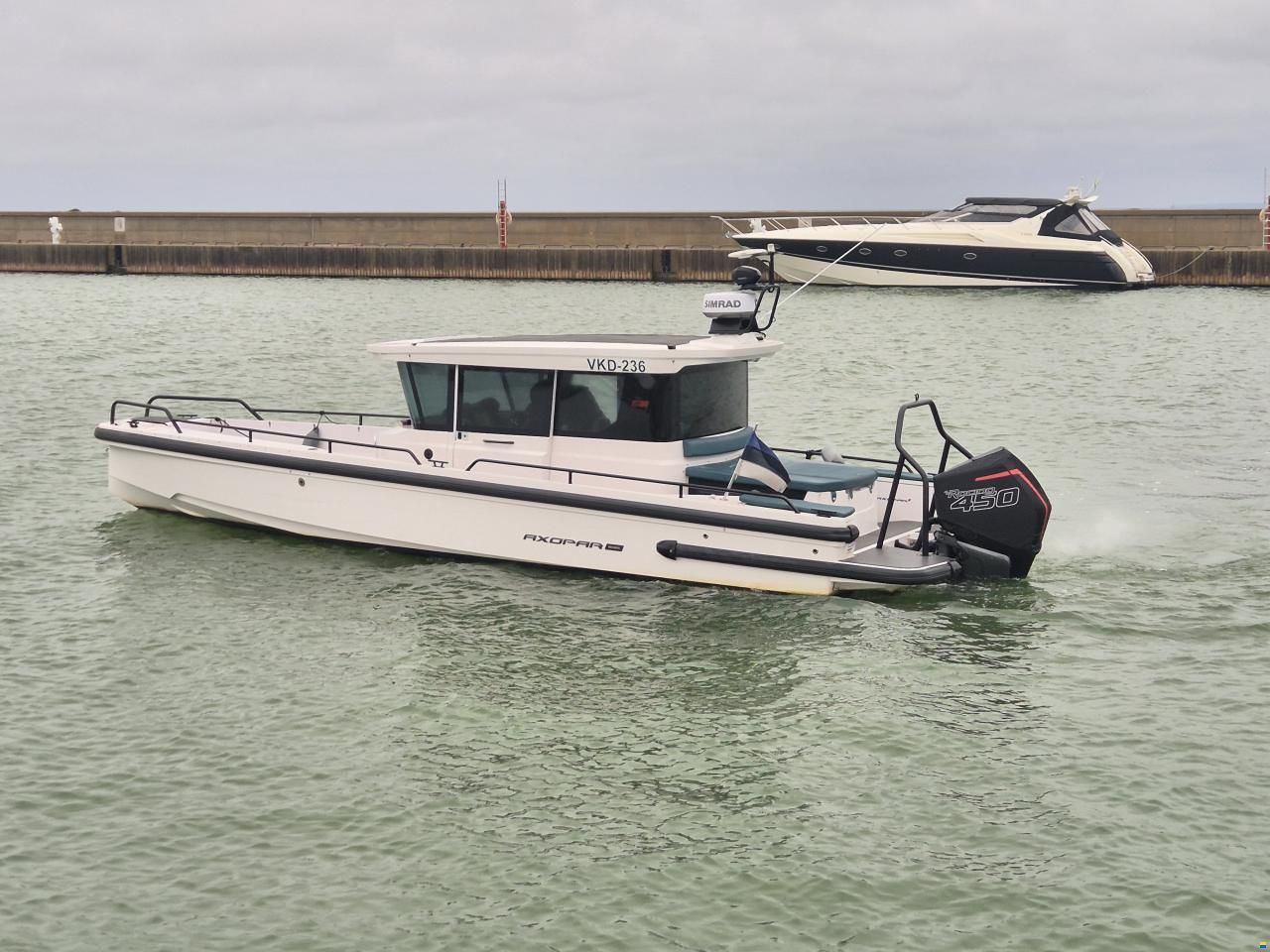 Axopar 28 Cabin Brabus