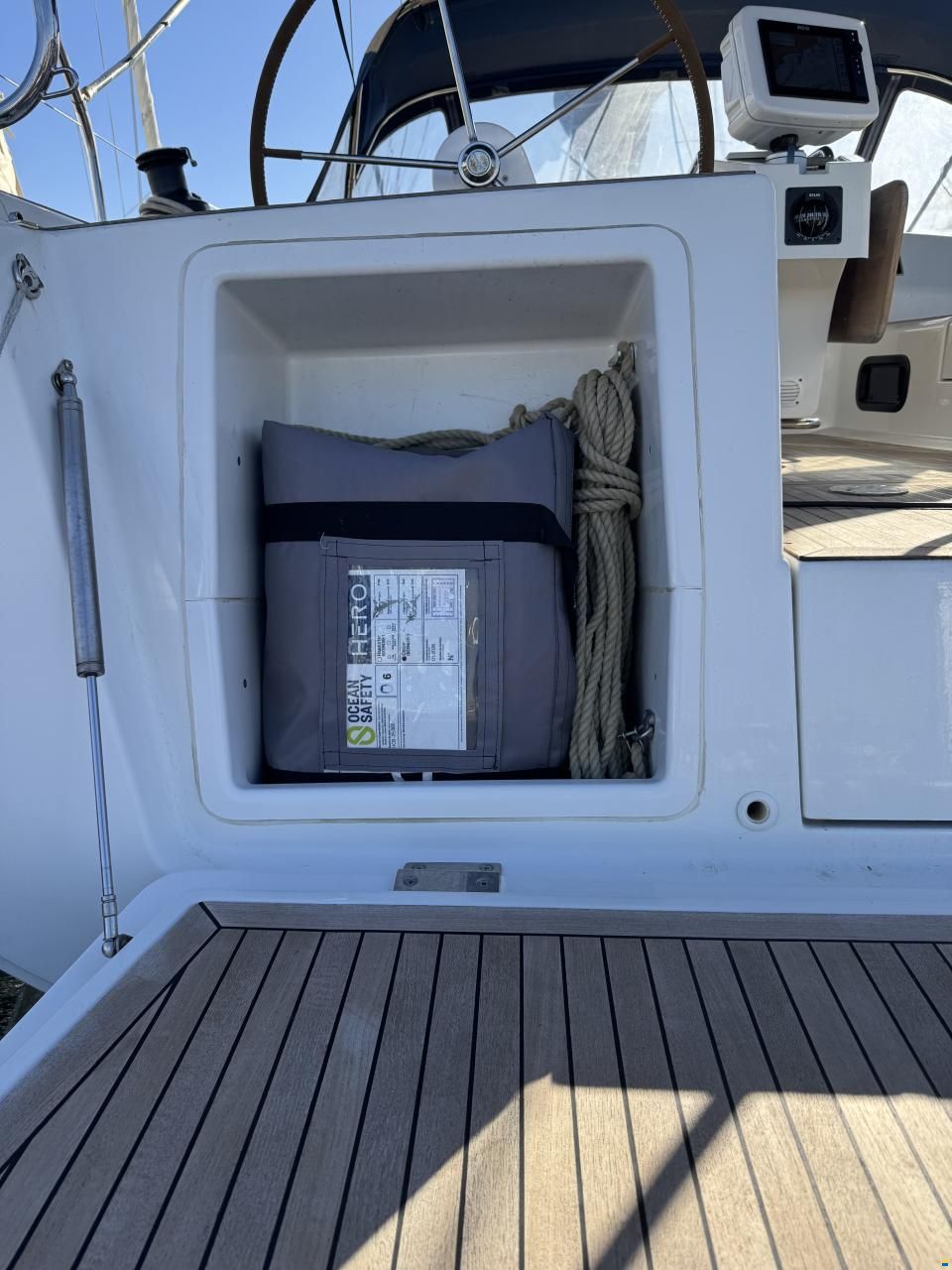 Hanse 415