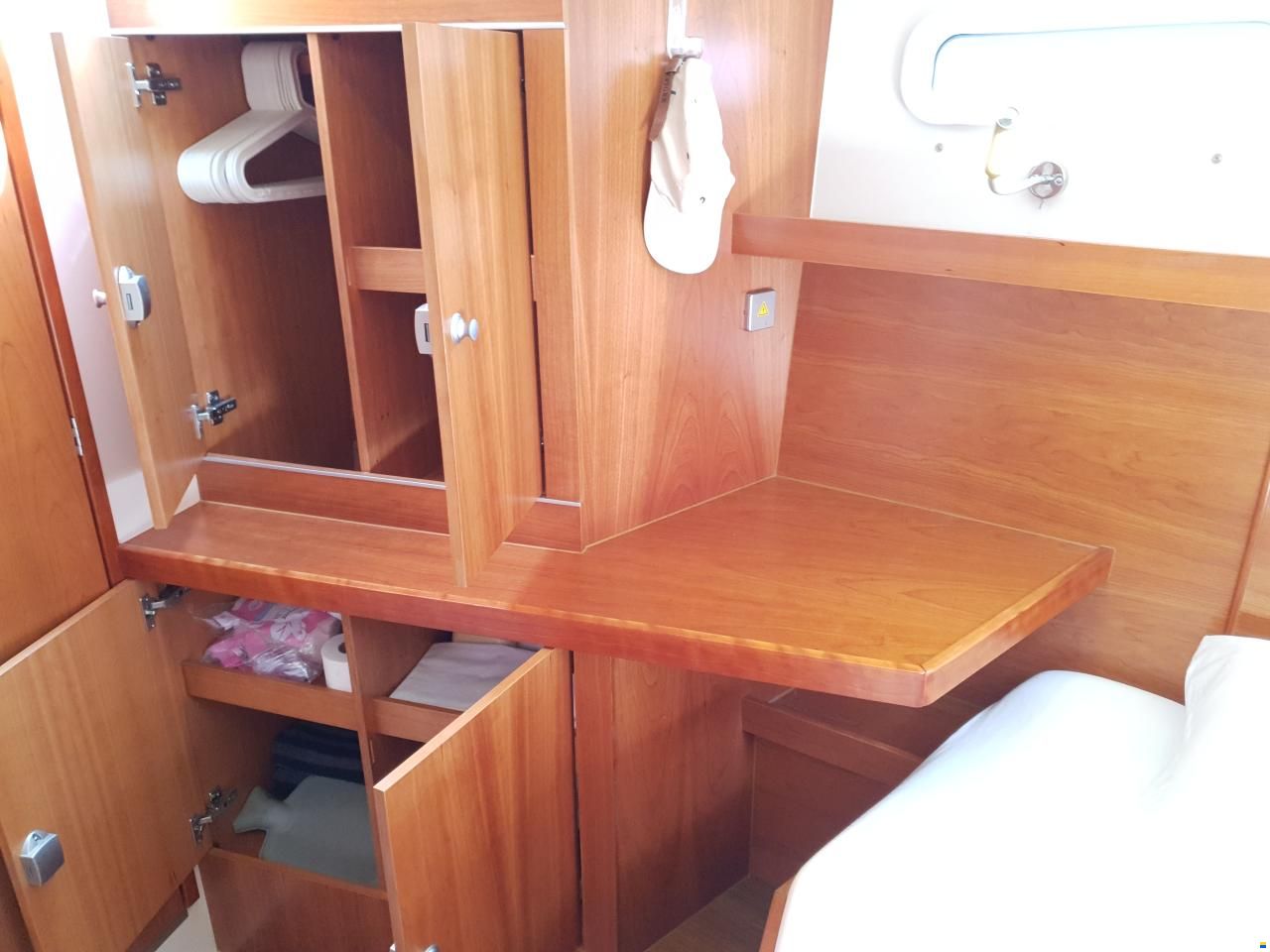 Hanse 415