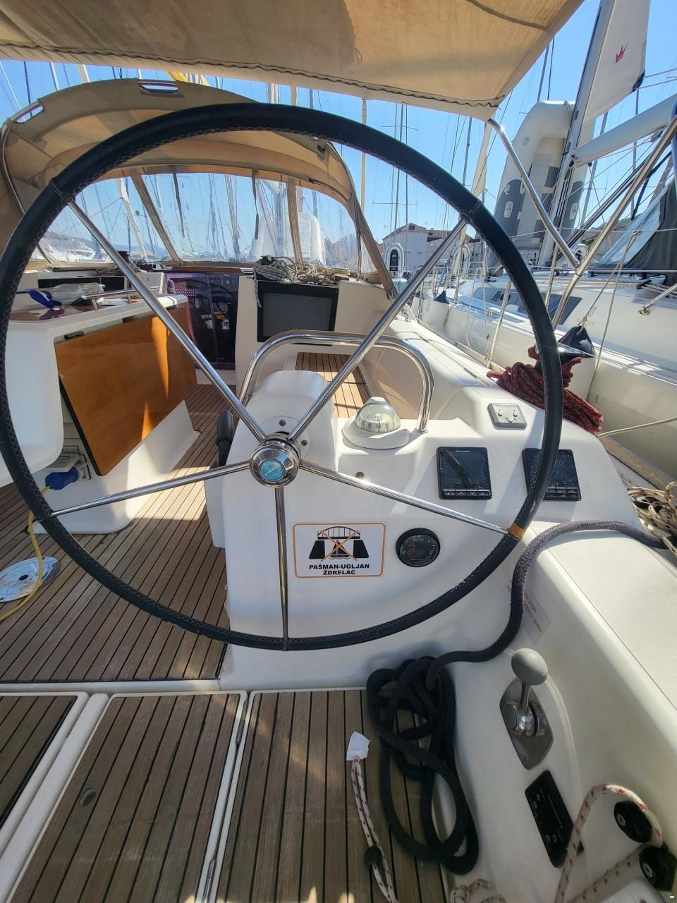 Dufour 412 GRAND LARGE