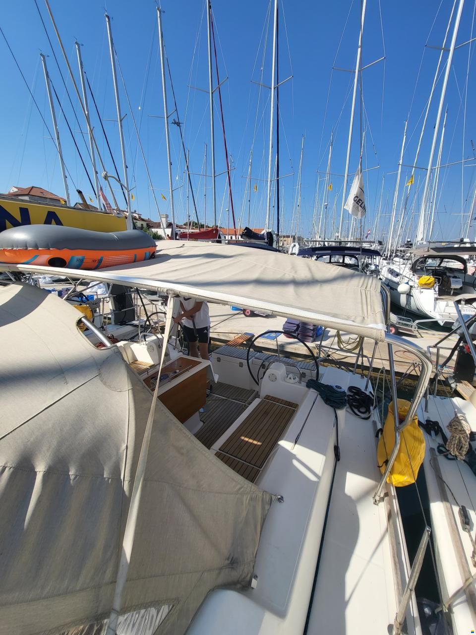 Dufour 412 GRAND LARGE