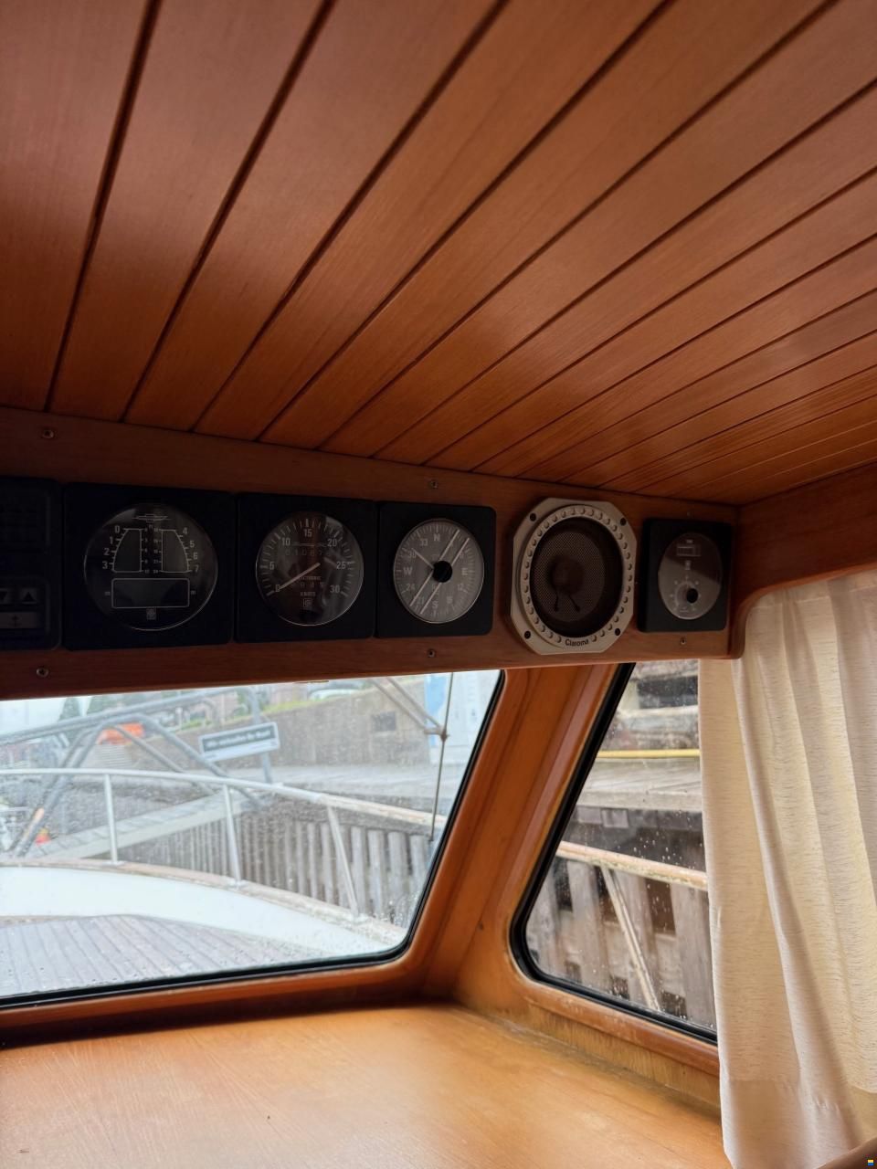 AMS Trawler 42