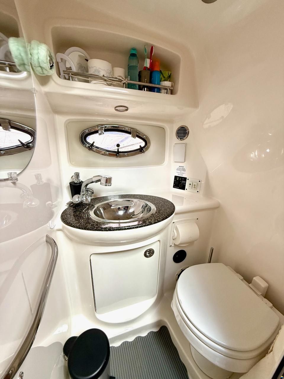 Chaparral 270 Signature