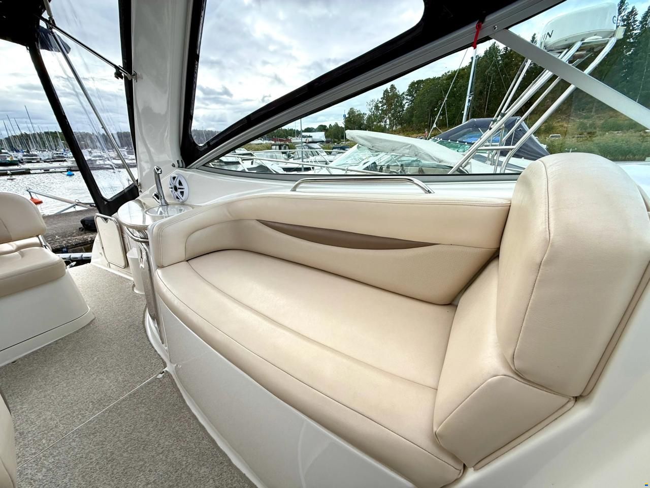 Chaparral 270 Signature