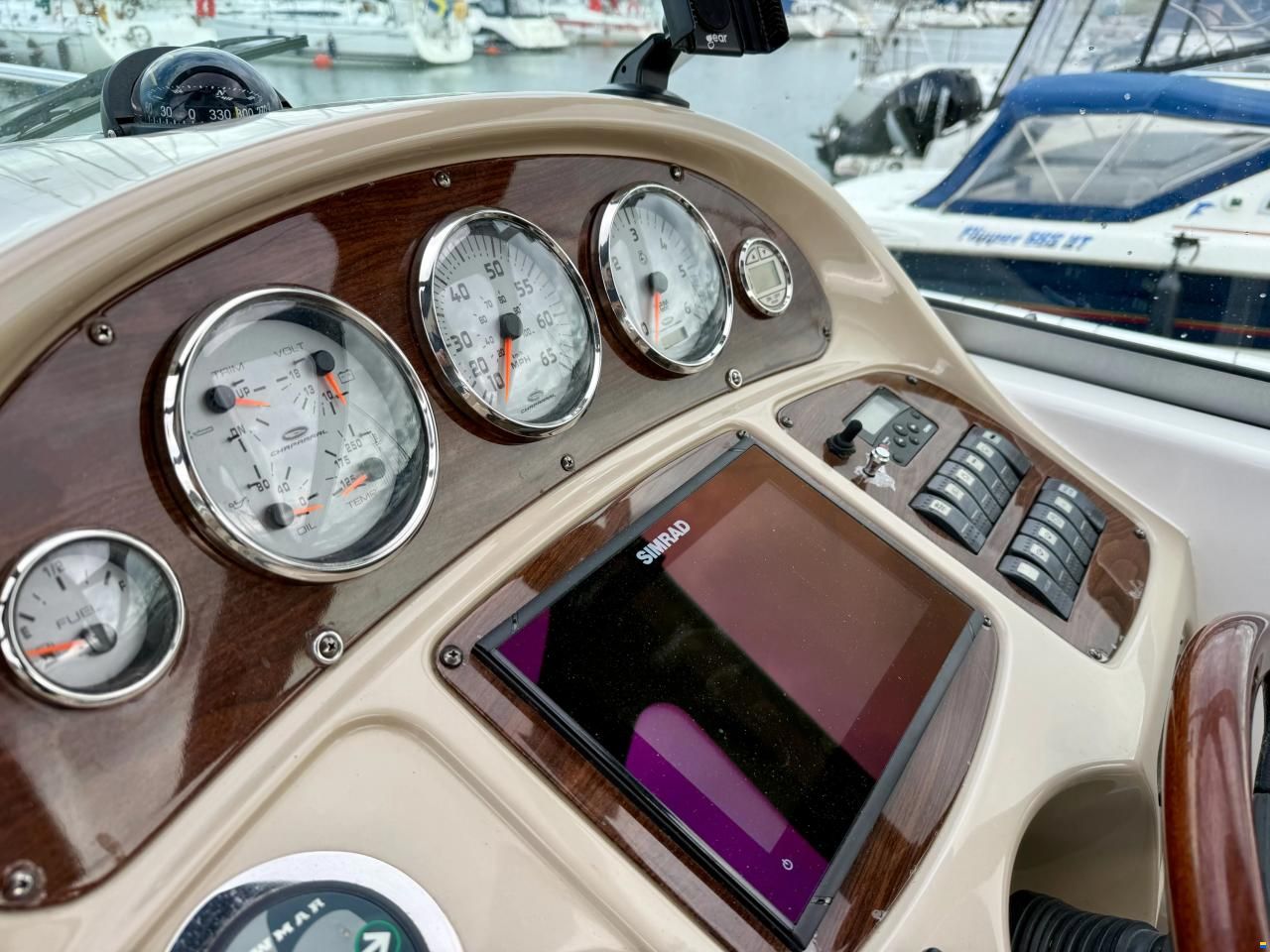 Chaparral 270 Signature