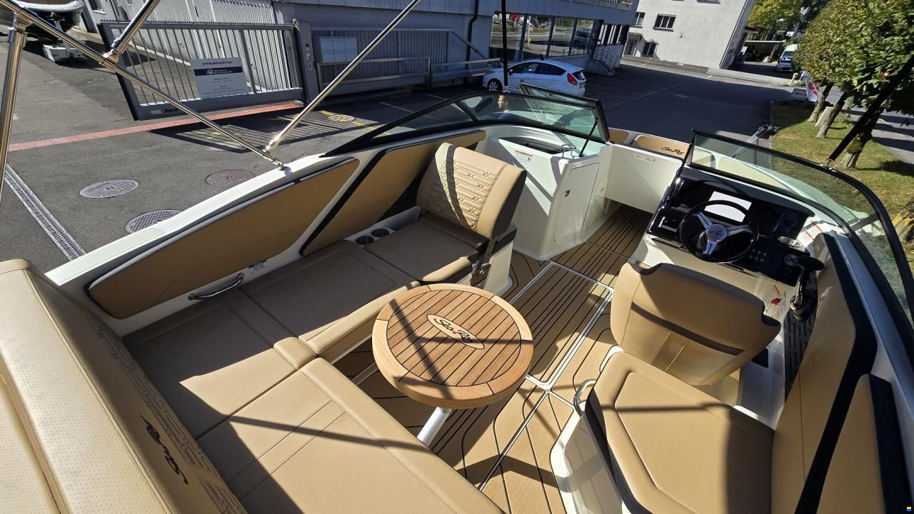 Sea Ray SPX 210 Europe
