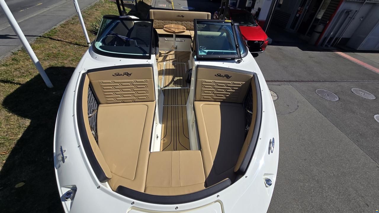 Sea Ray SPX 210 Europe