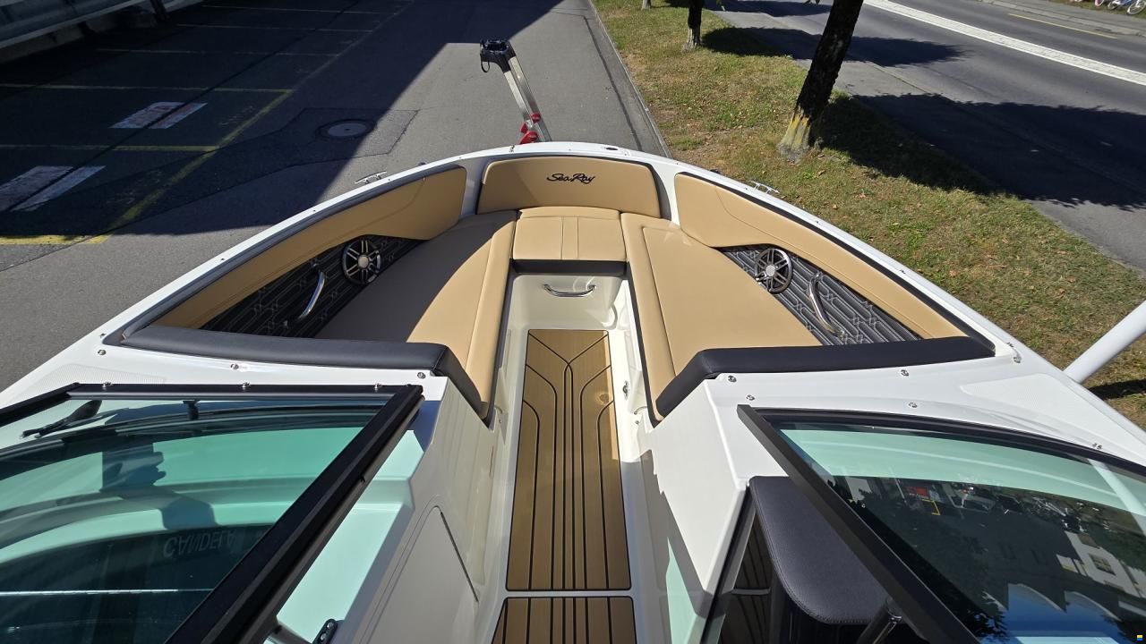 Sea Ray SPX 210 Europe