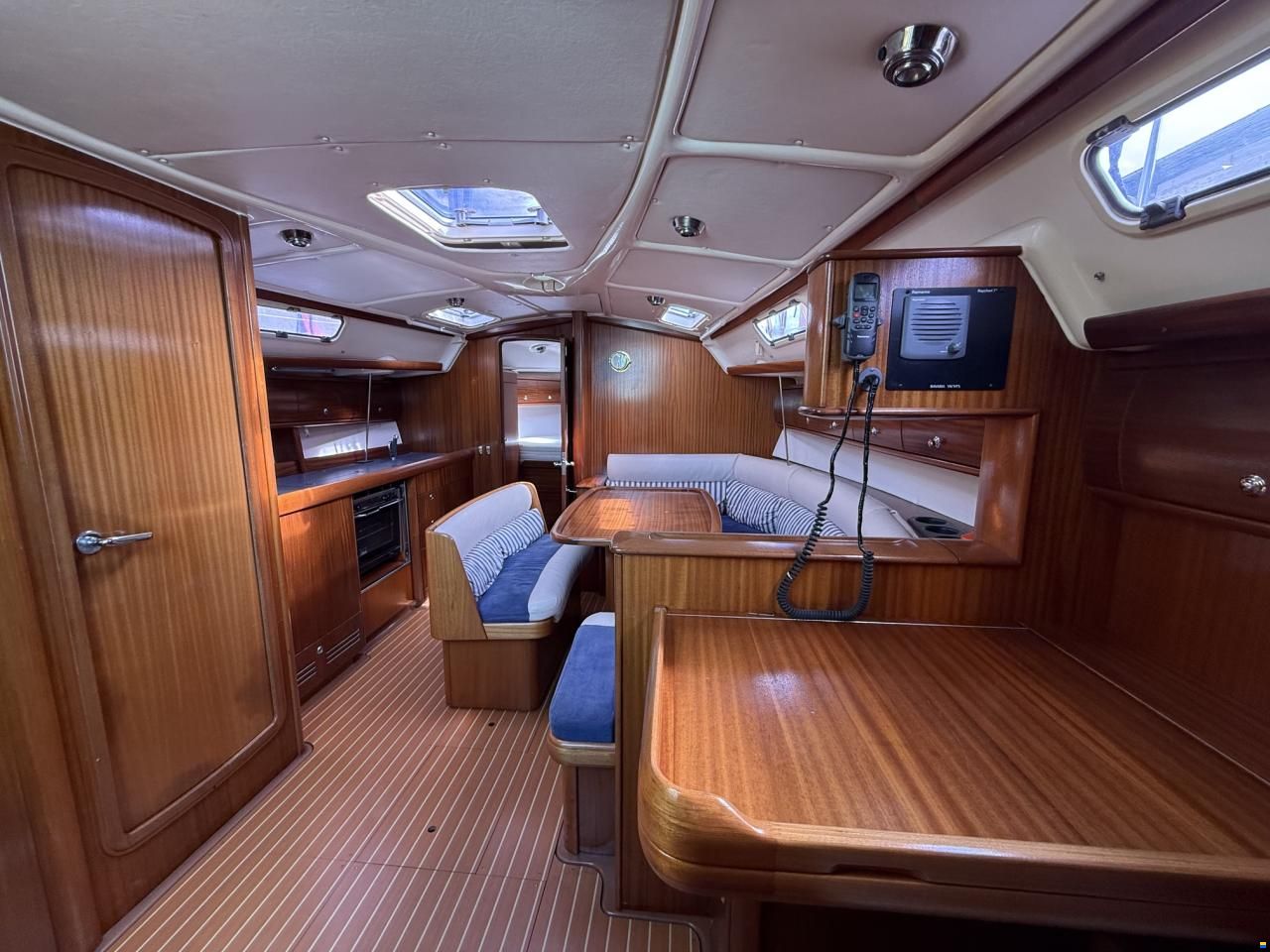 Bavaria 38-3