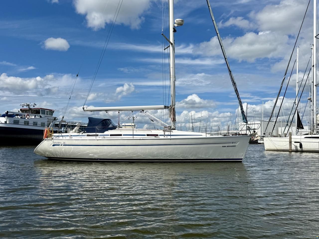 Bavaria 38-3