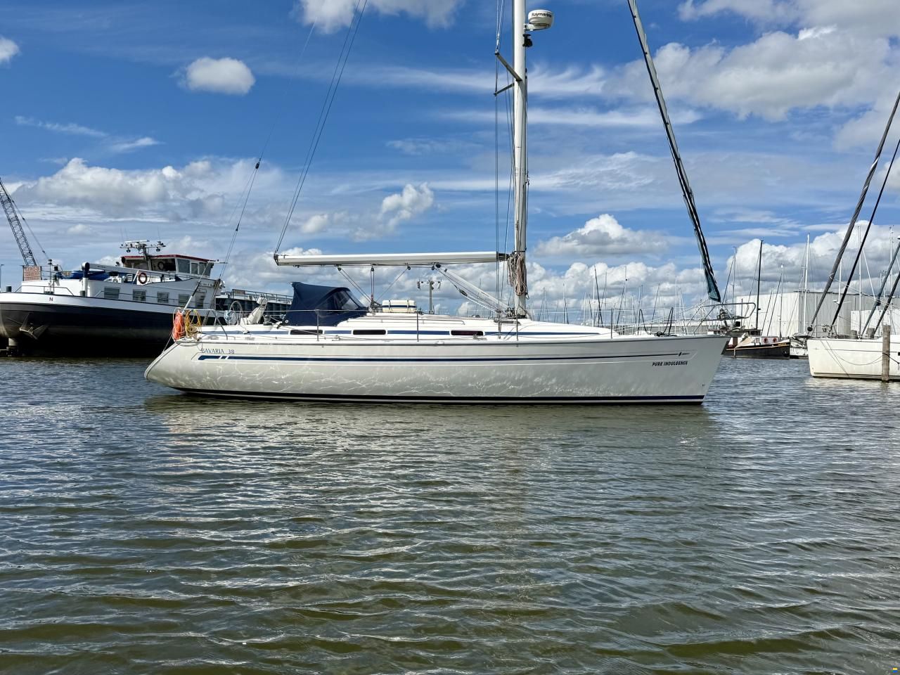 Bavaria 38-3