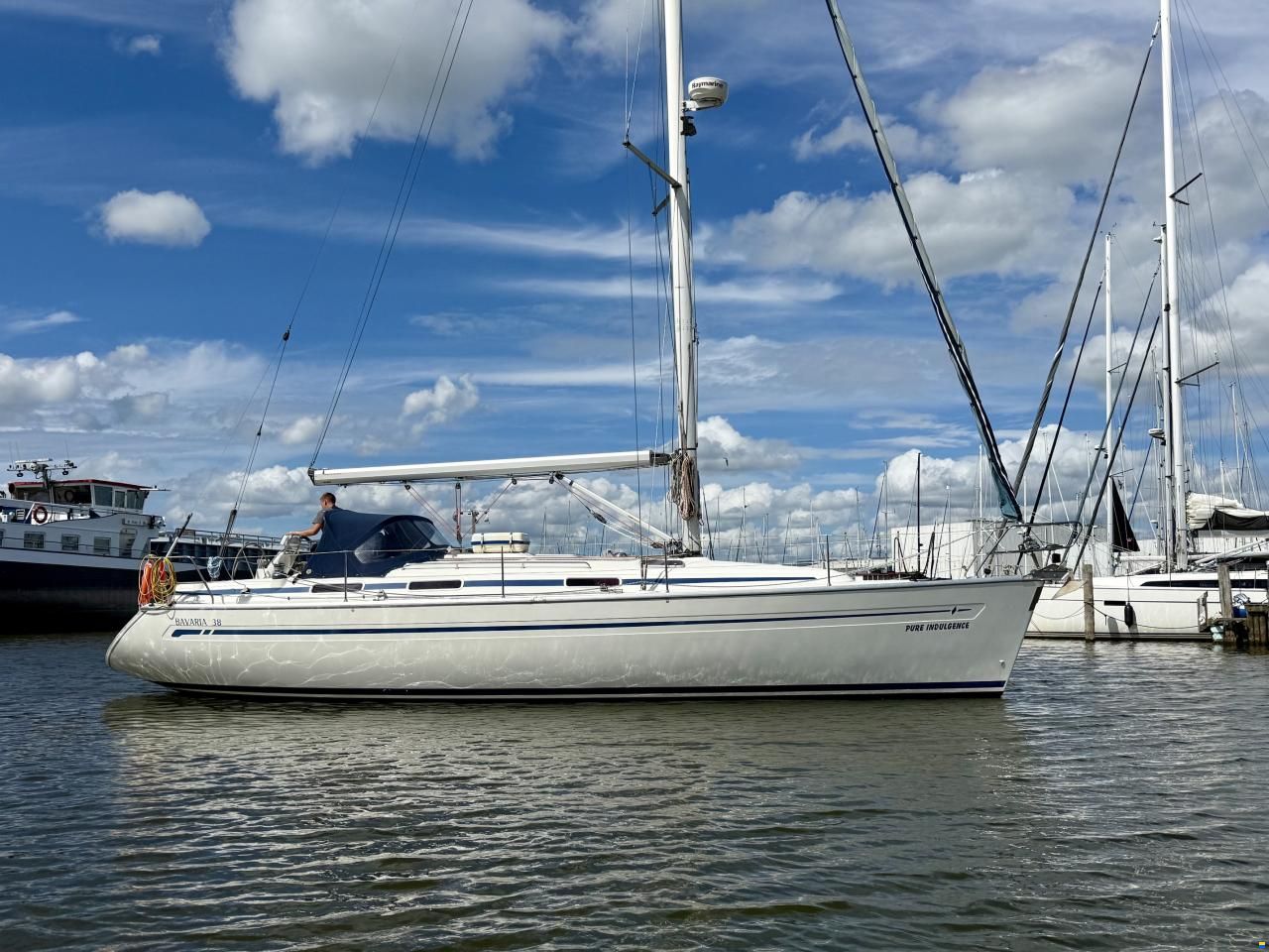 Bavaria 38-3
