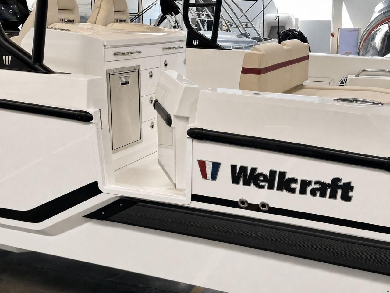Wellcraft 28 T-Top