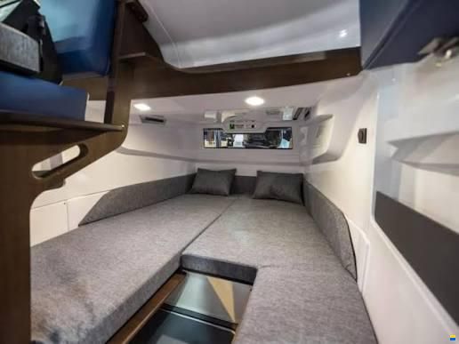 Axopar 29 XC Cross Cabin
