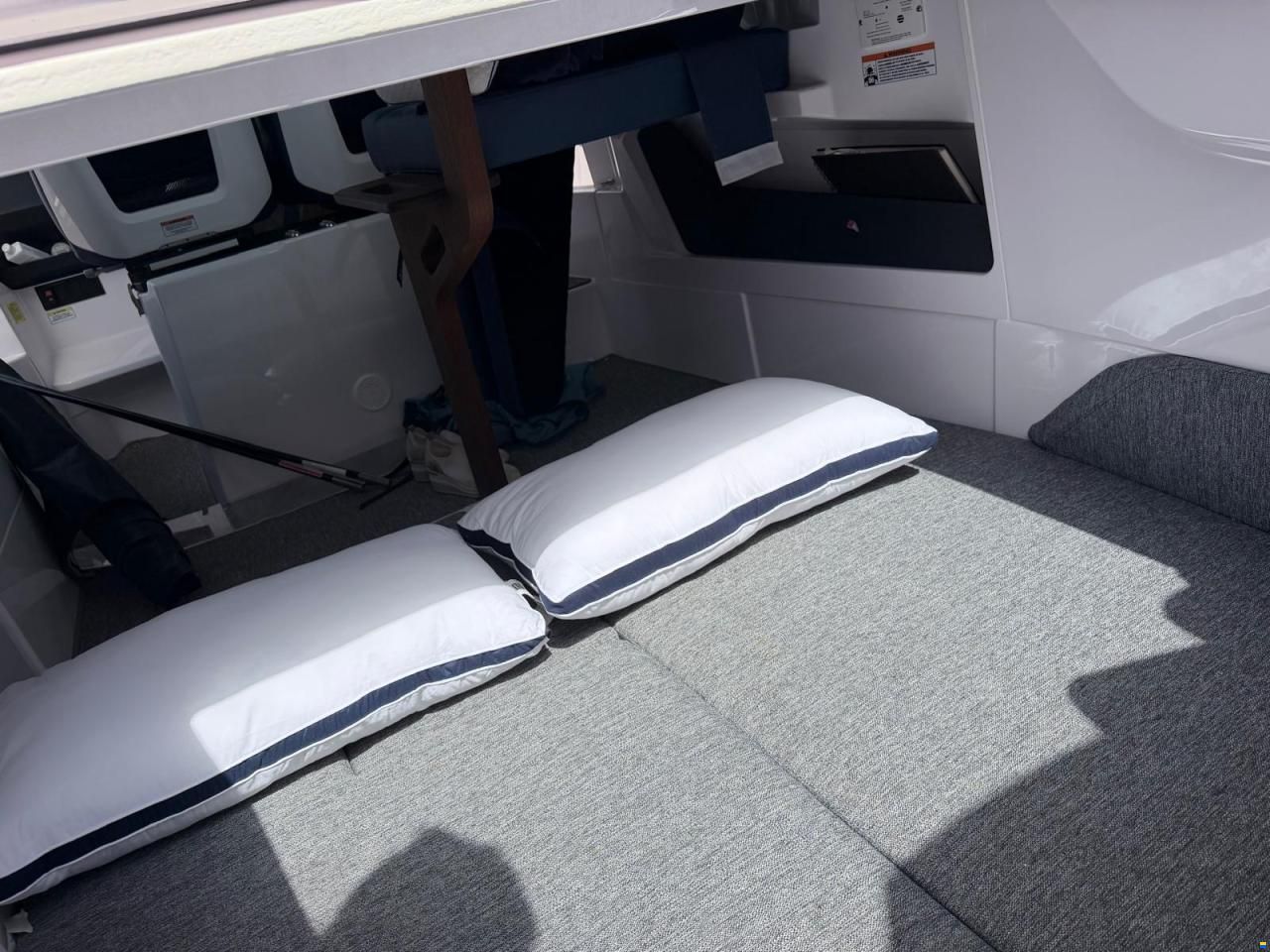 Axopar 29 XC Cross Cabin