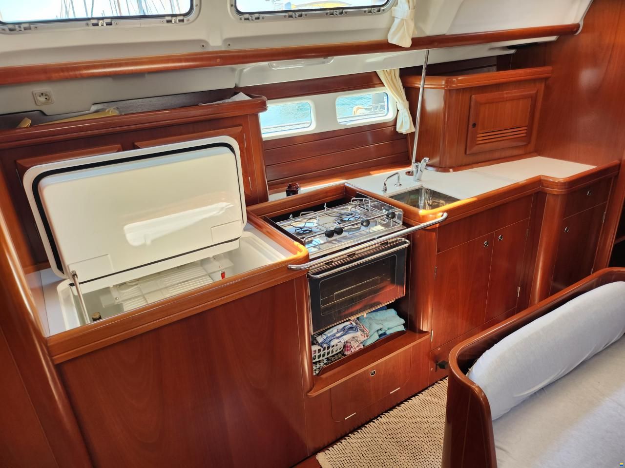 Beneteau Oceanis 423