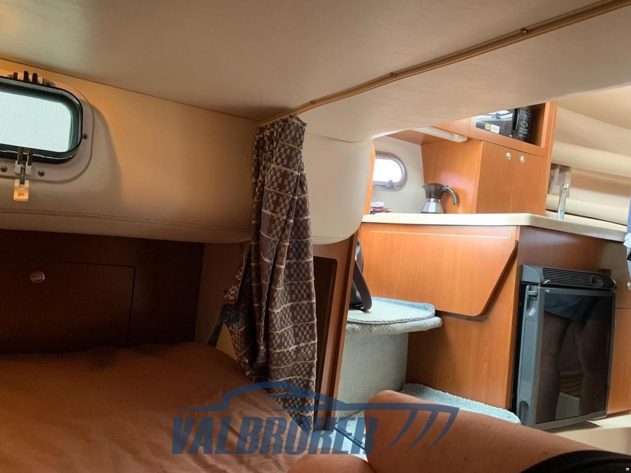 Four Winns Vista 268