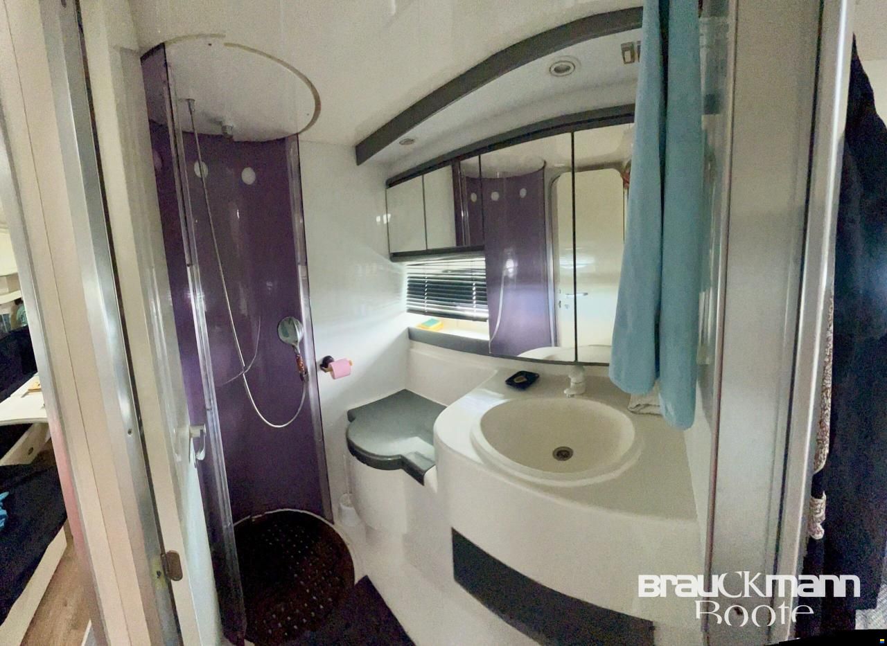 Ferretti Pershing 40