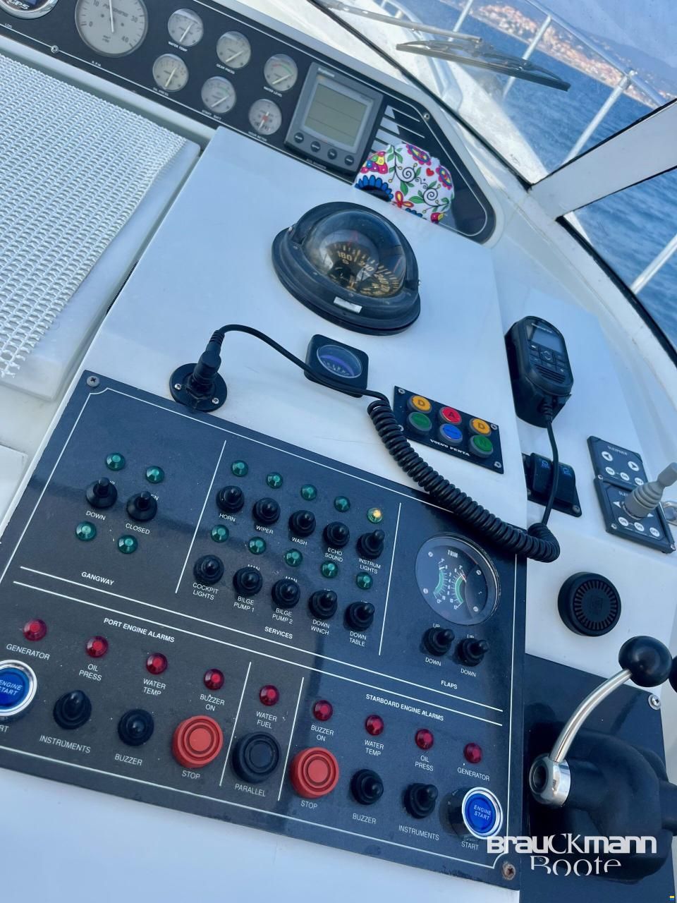 Ferretti Pershing 40