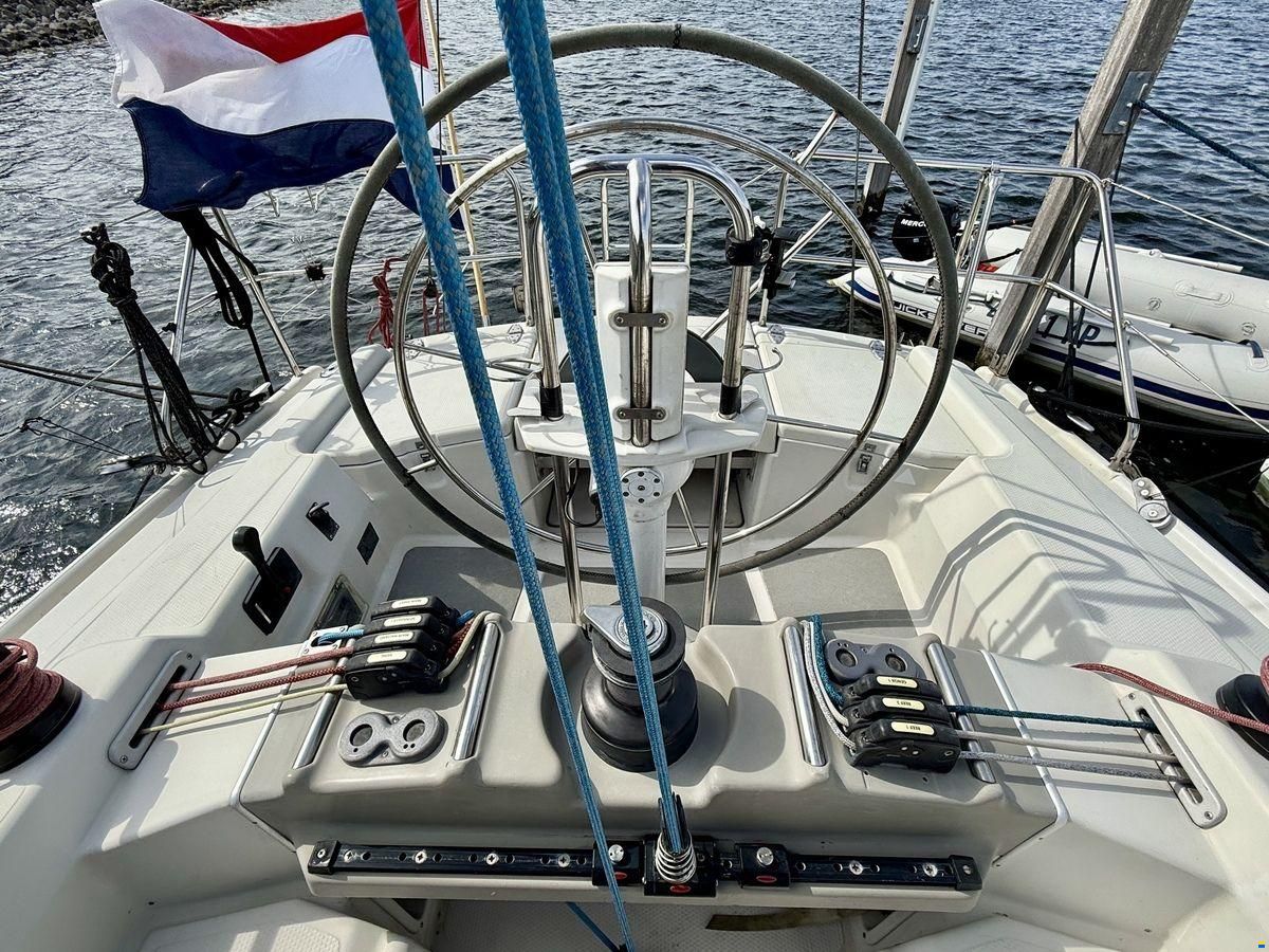 Dehler 37 cws 3-cabins