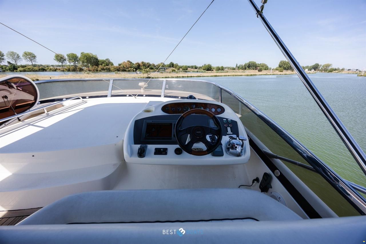 Sunseeker Manhattan 64