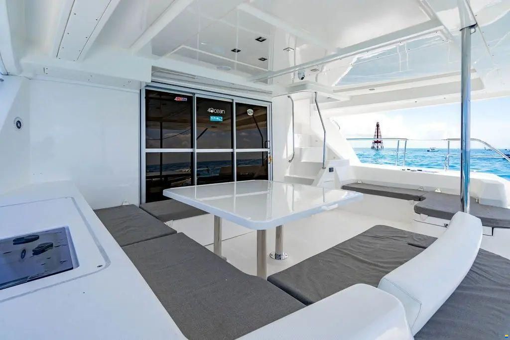 Leopard 51 Powercat