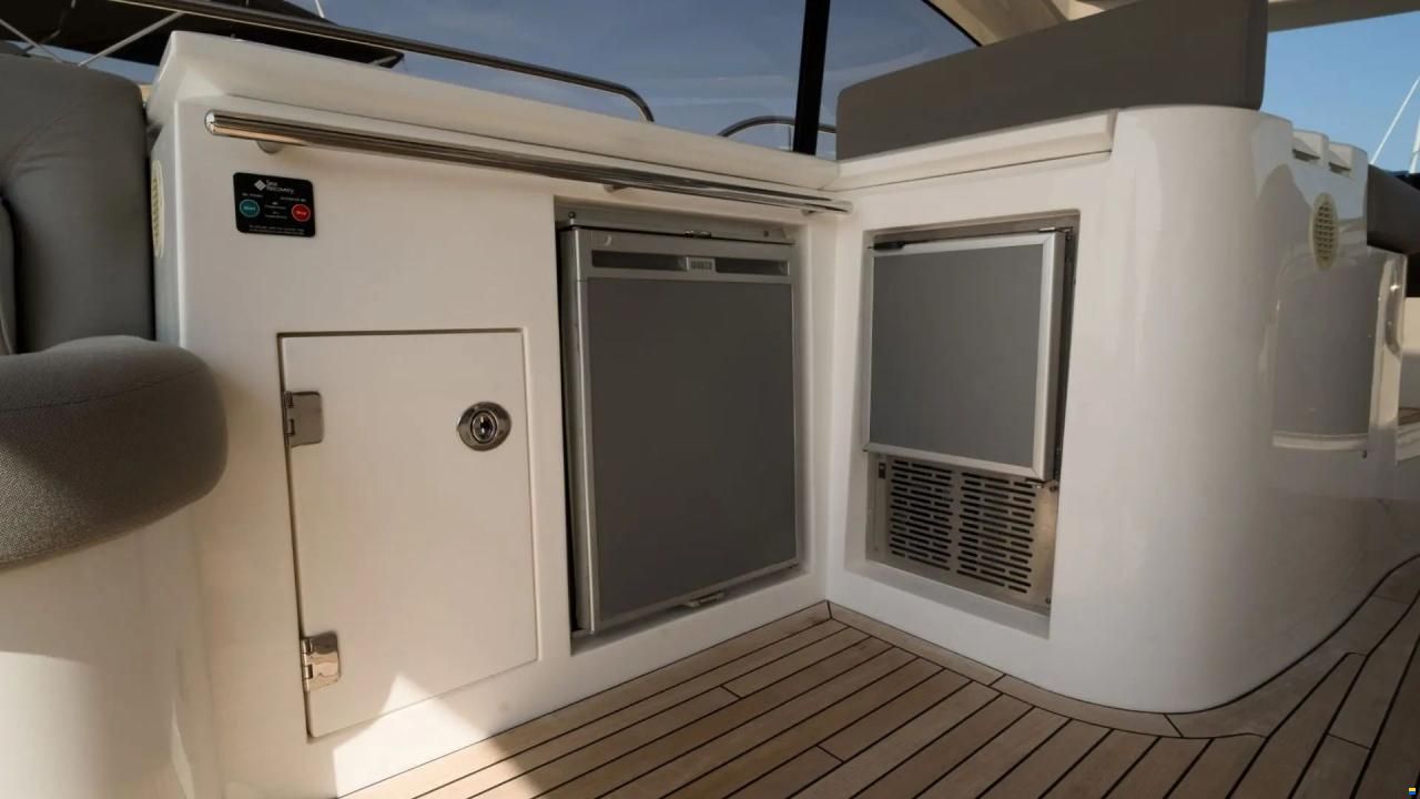 Sunseeker Predator 60