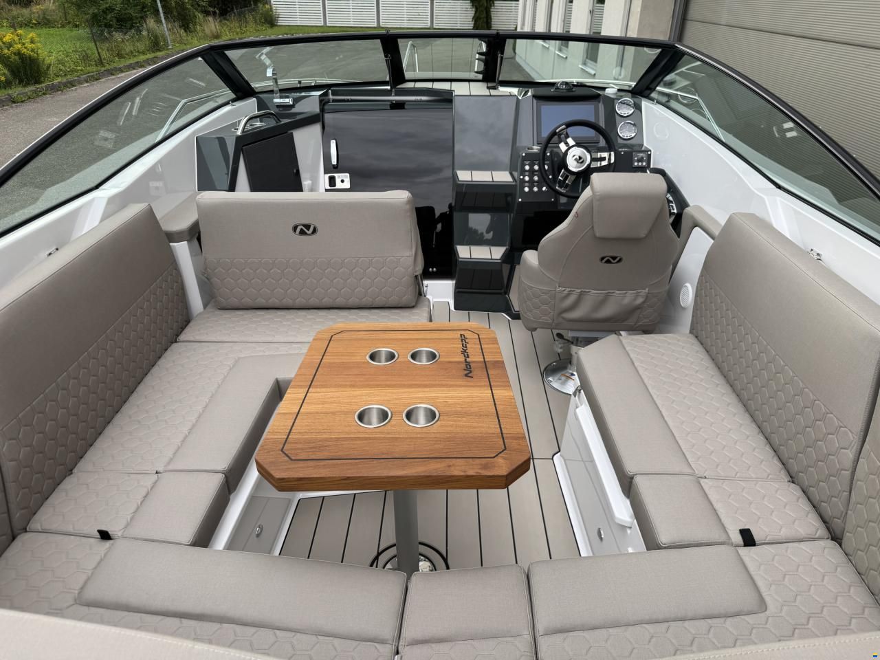 Nordkapp Noblesse 720