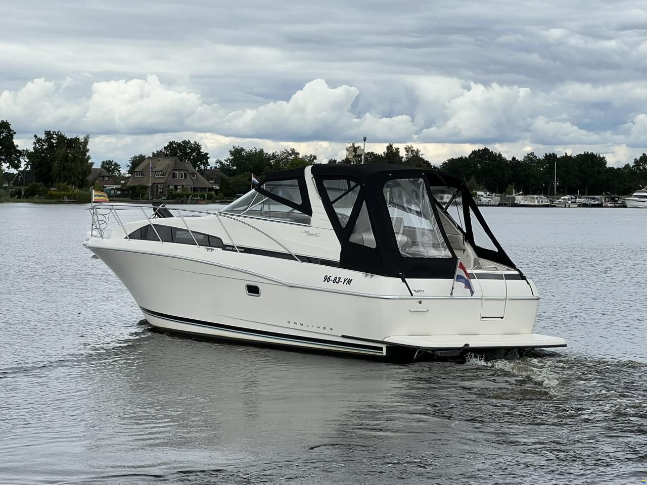 Bayliner 3255 Avanti Express