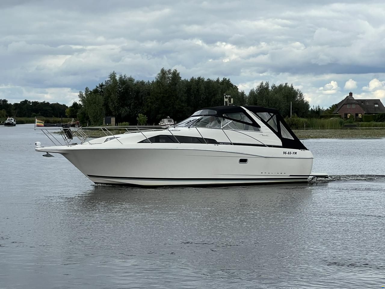 Bayliner 3255 Avanti Express