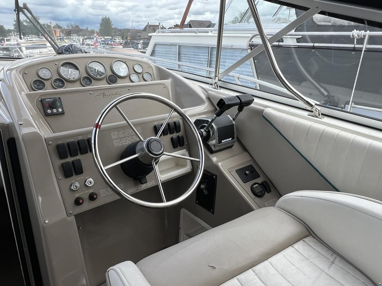 Bayliner 3255 Avanti Express