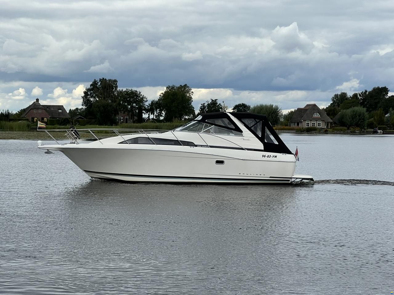 Bayliner 3255 Avanti Express