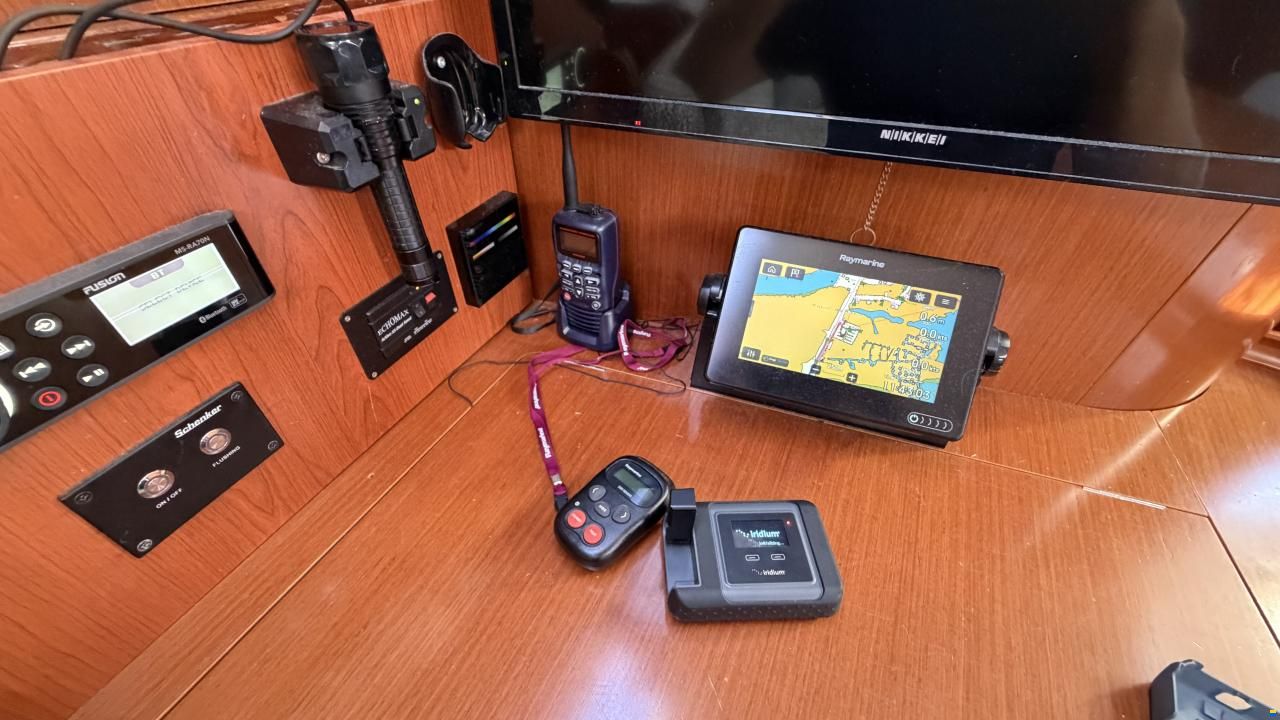 Beneteau Oceanis 43