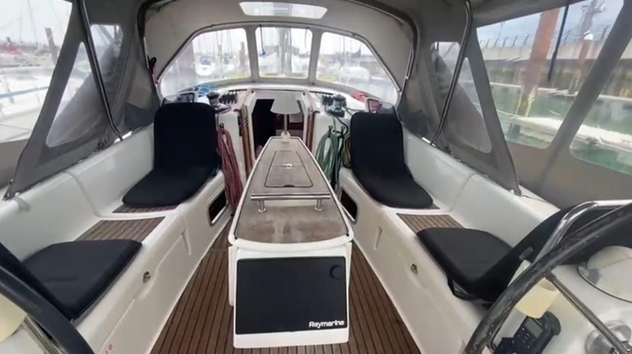 Beneteau Oceanis 43